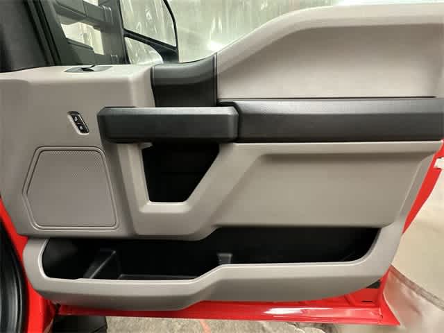 Thumbnail: 2020 Ford Econoline - 20