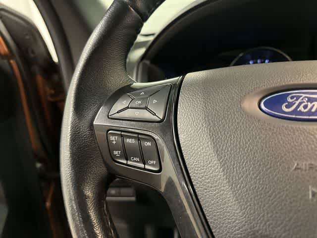 Thumbnail: 2017 Ford Explorer - 8