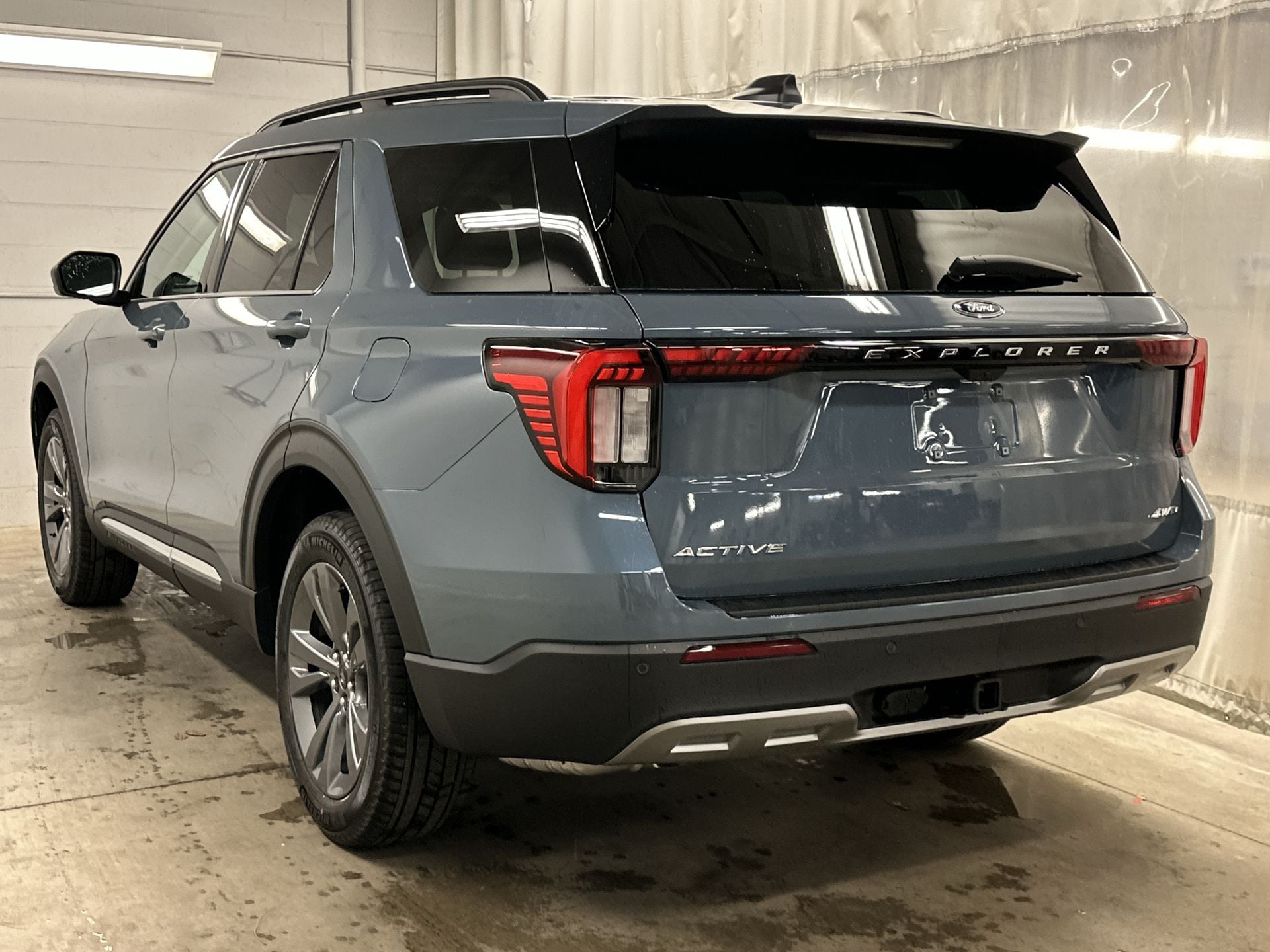 Thumbnail: 2025 Ford Explorer - 34