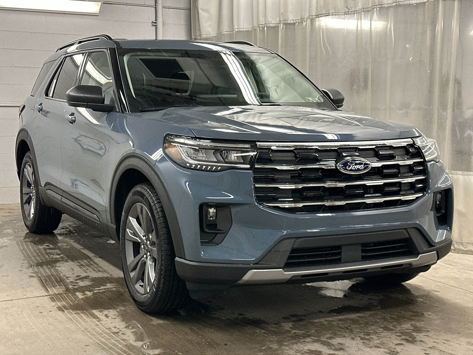 Thumbnail: 2026 Ford Explorer - 32