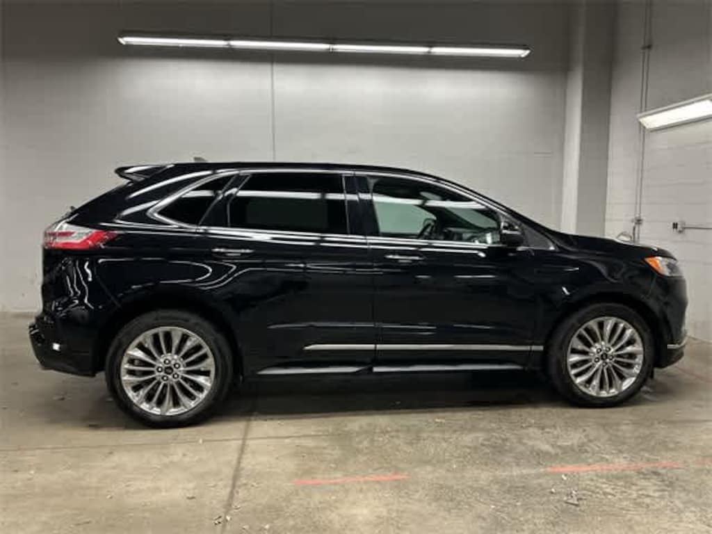 Certified 2021 Ford Edge Titanium SUV