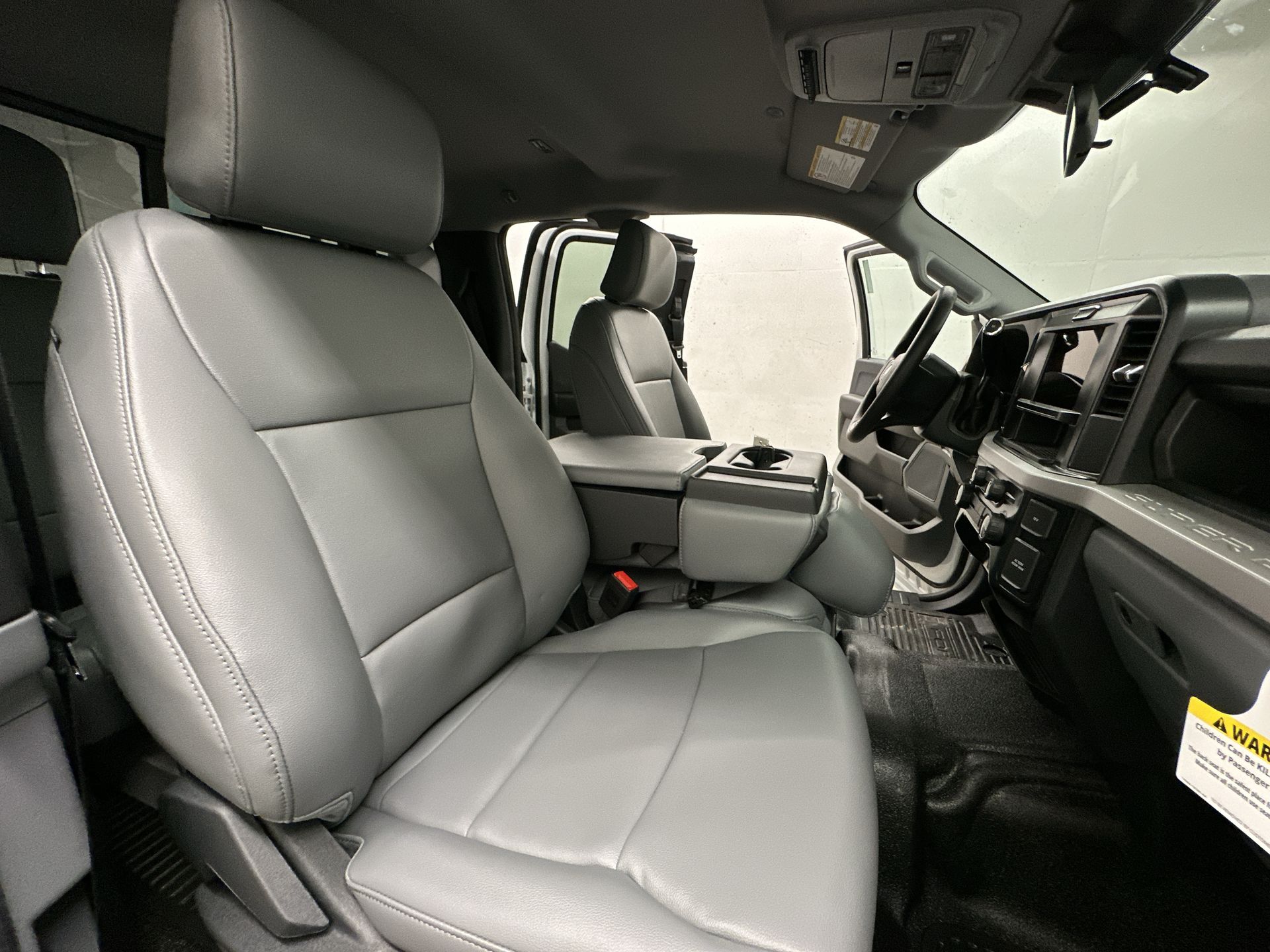 Thumbnail: 2025 Ford Econoline - 18