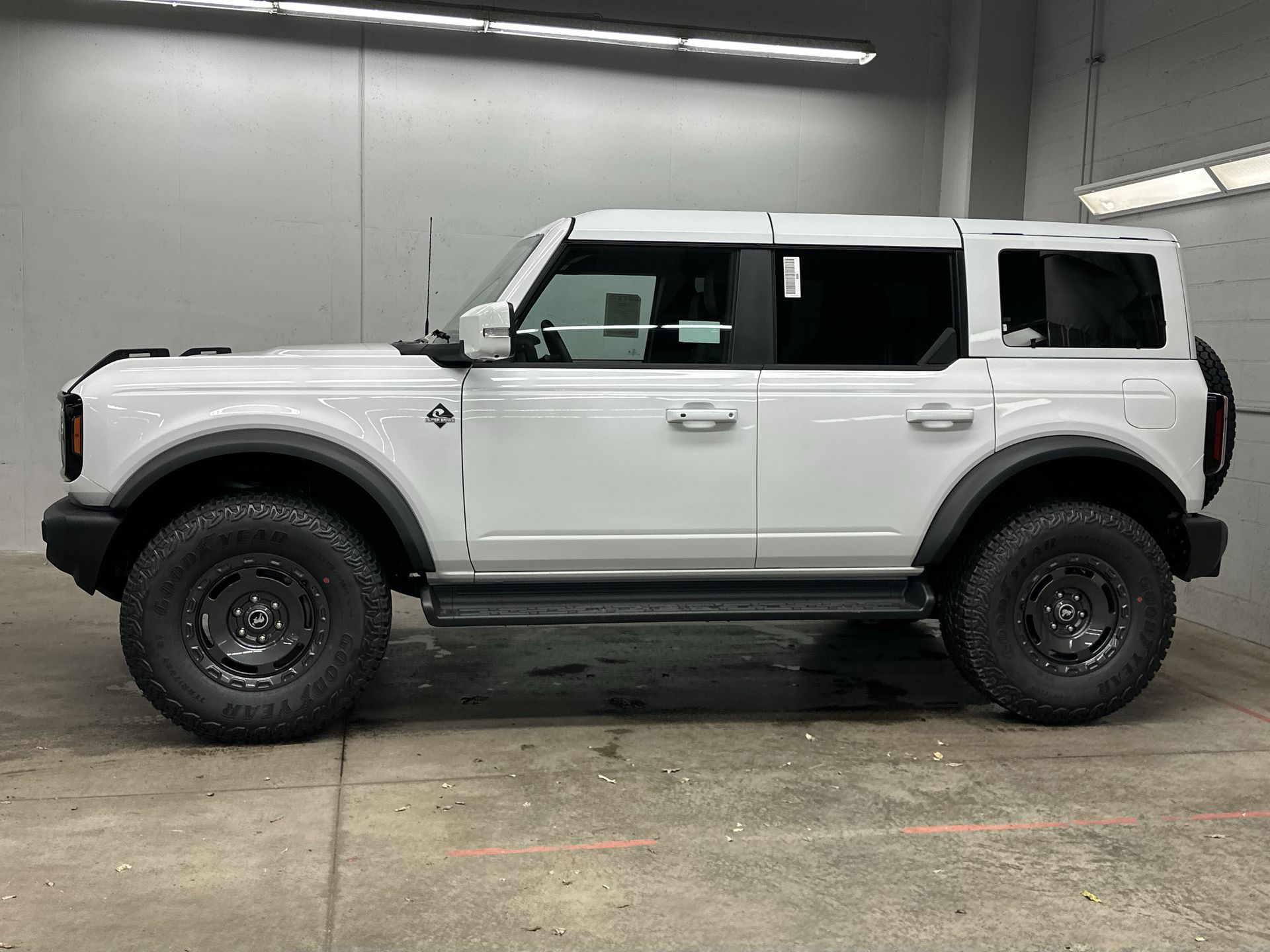 Thumbnail: 2025 Ford Bronco - 2