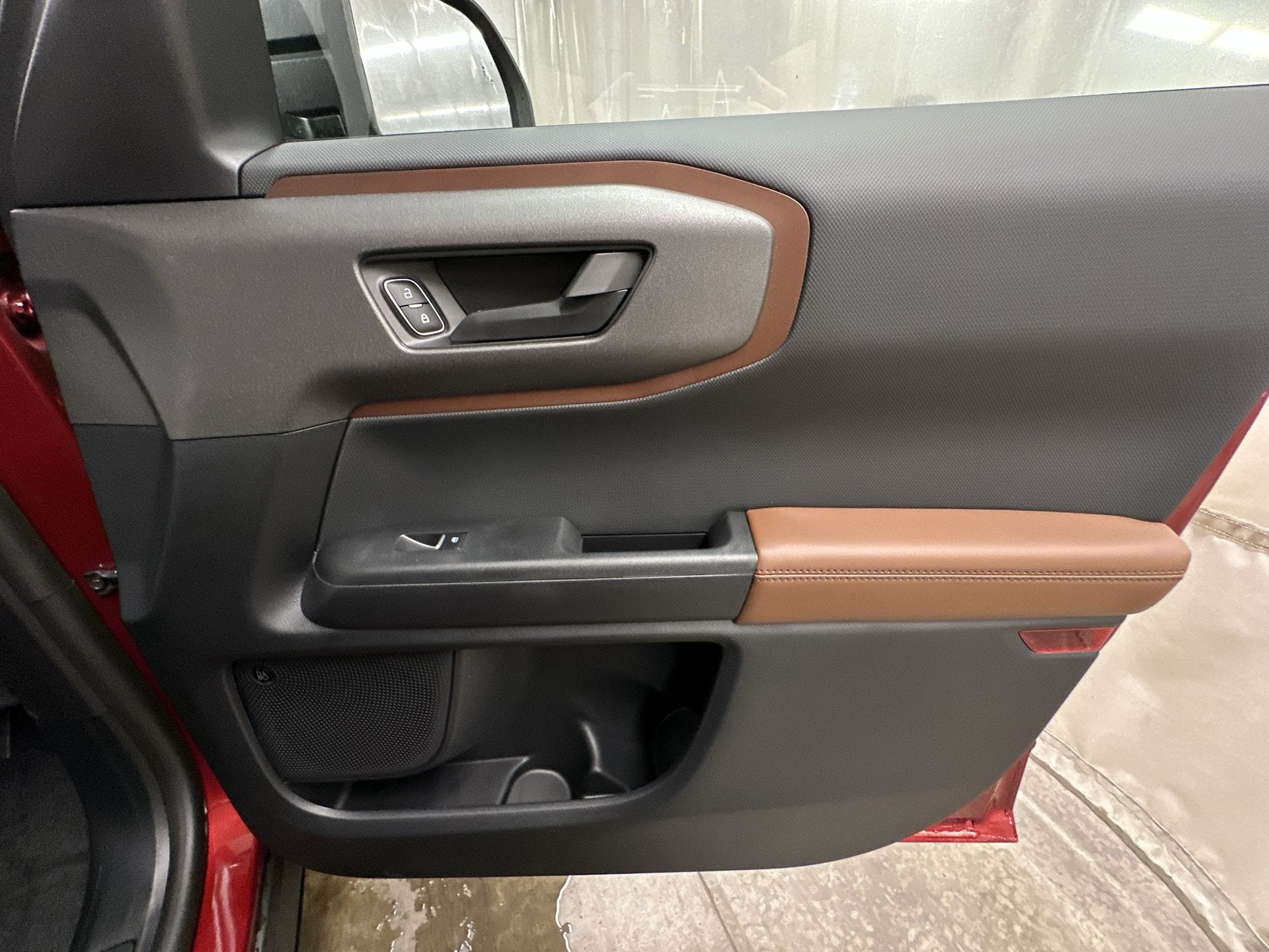 Thumbnail: 2025 Ford Bronco Sport - 23