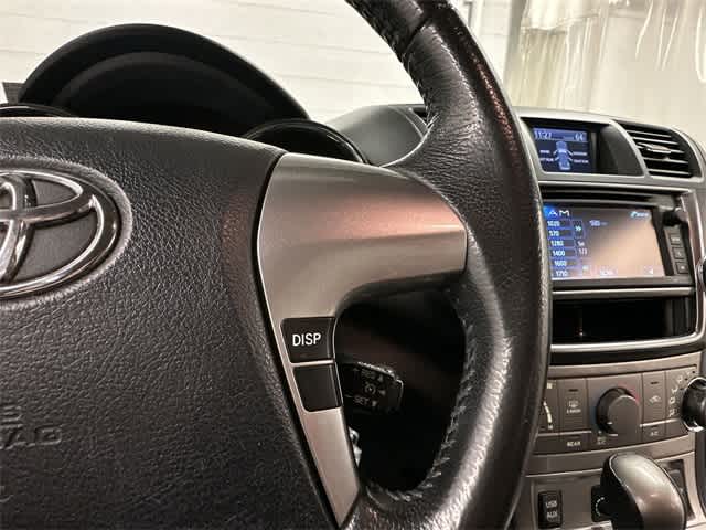 Thumbnail: 2013 Toyota Highlander - 10