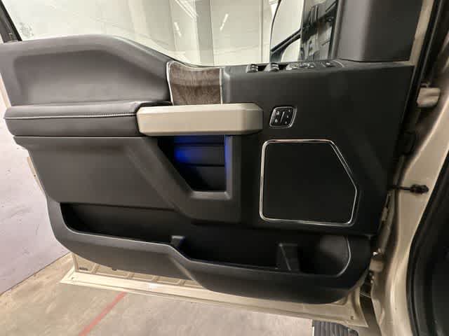 Thumbnail: 2018 Ford Econoline - 18