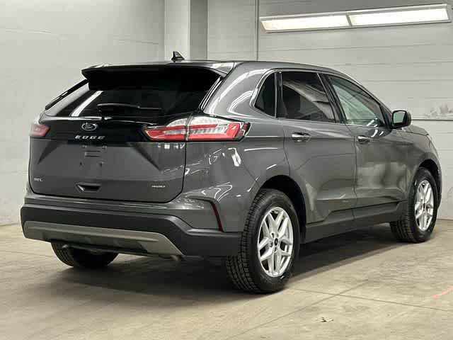 Thumbnail: 2024 Ford Edge - 31
