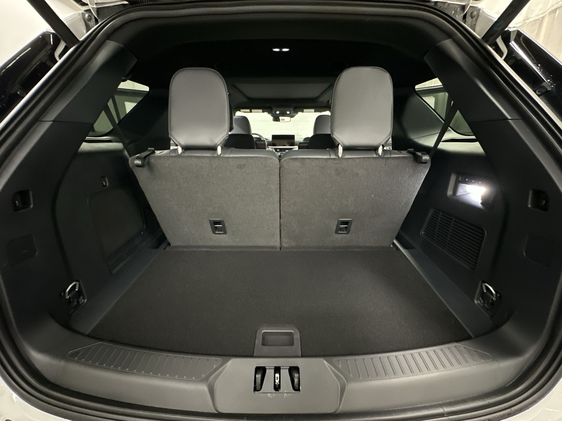 Thumbnail: 2026 Ford Explorer - 25