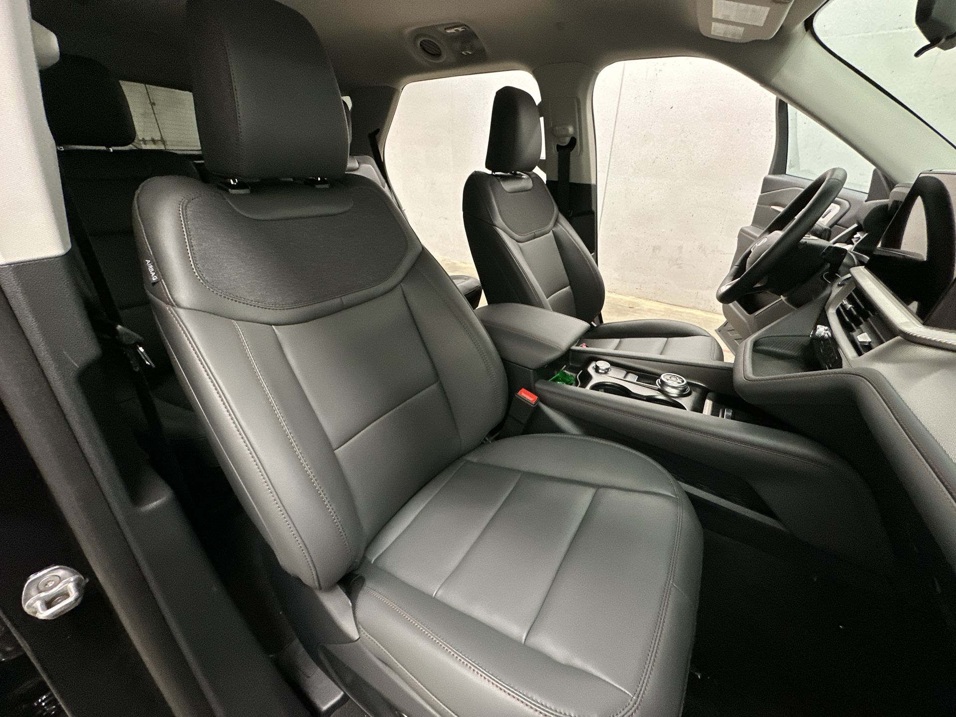 Thumbnail: 2025 Ford Explorer - 22