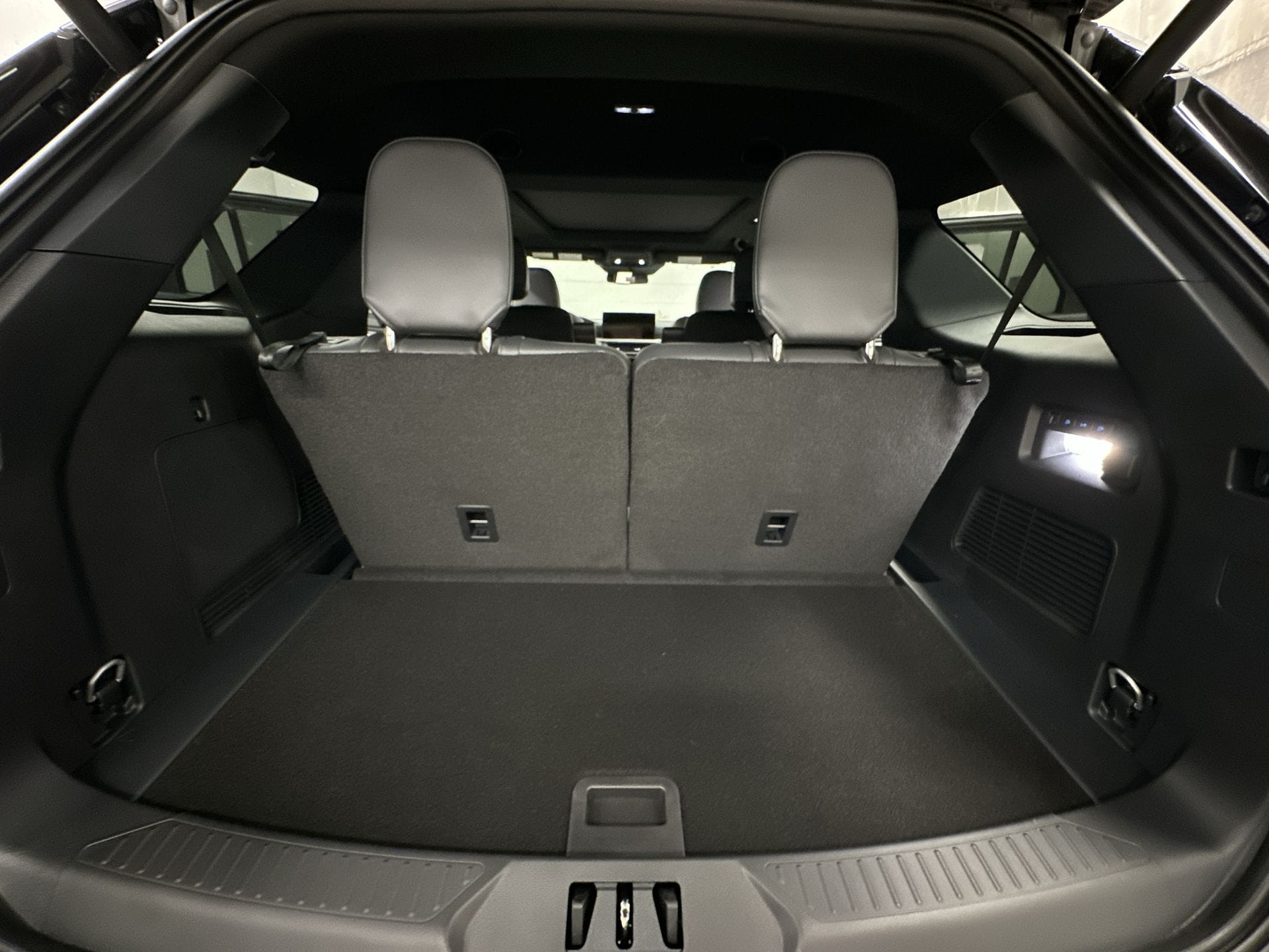 Thumbnail: 2026 Ford Explorer - 26