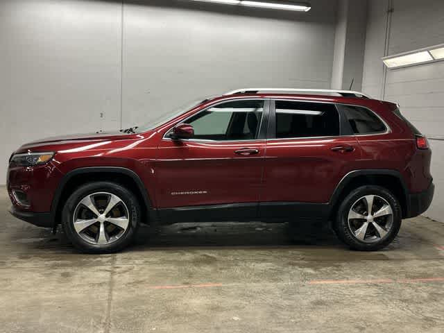 Used 2019 Jeep Cherokee Limited with VIN 1C4PJMDN7KD180386 for sale in Zelienople, PA