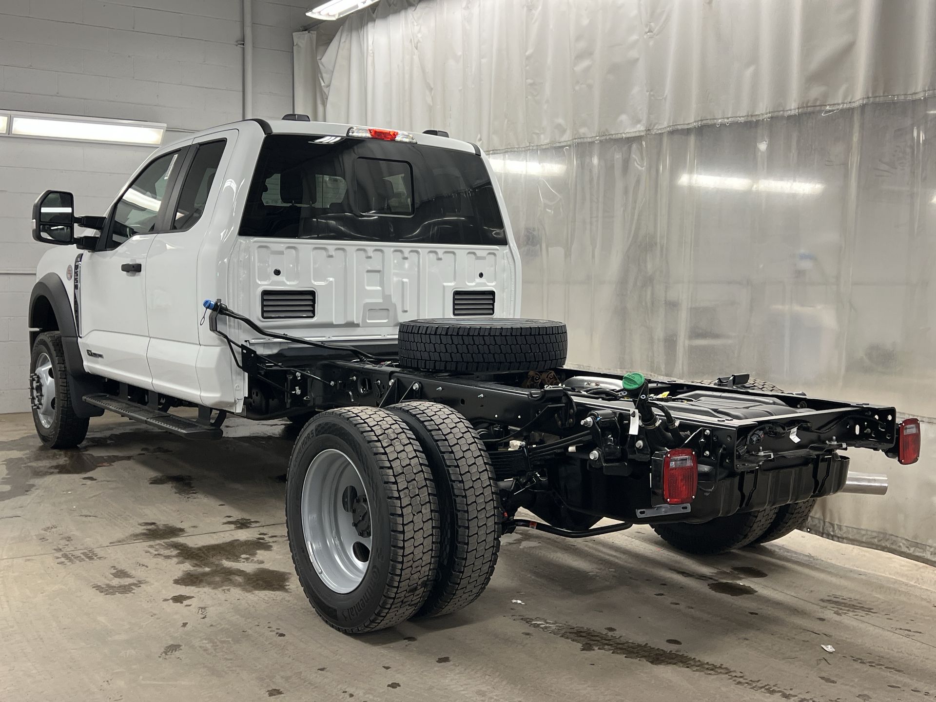 Thumbnail: 2025 Ford Econoline - 26