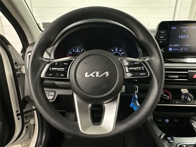 Thumbnail: 2023 Kia Seltos - 7