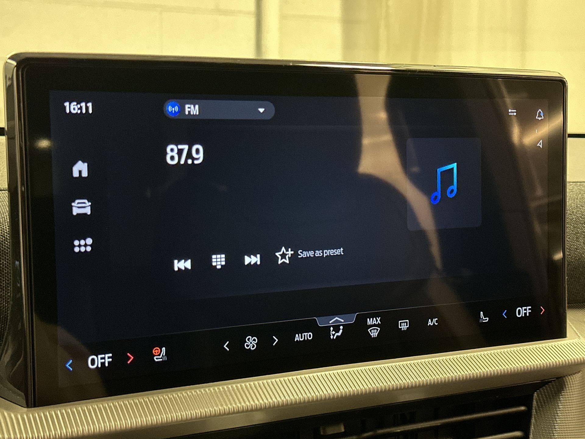 Thumbnail: 2026 Ford Explorer - 11