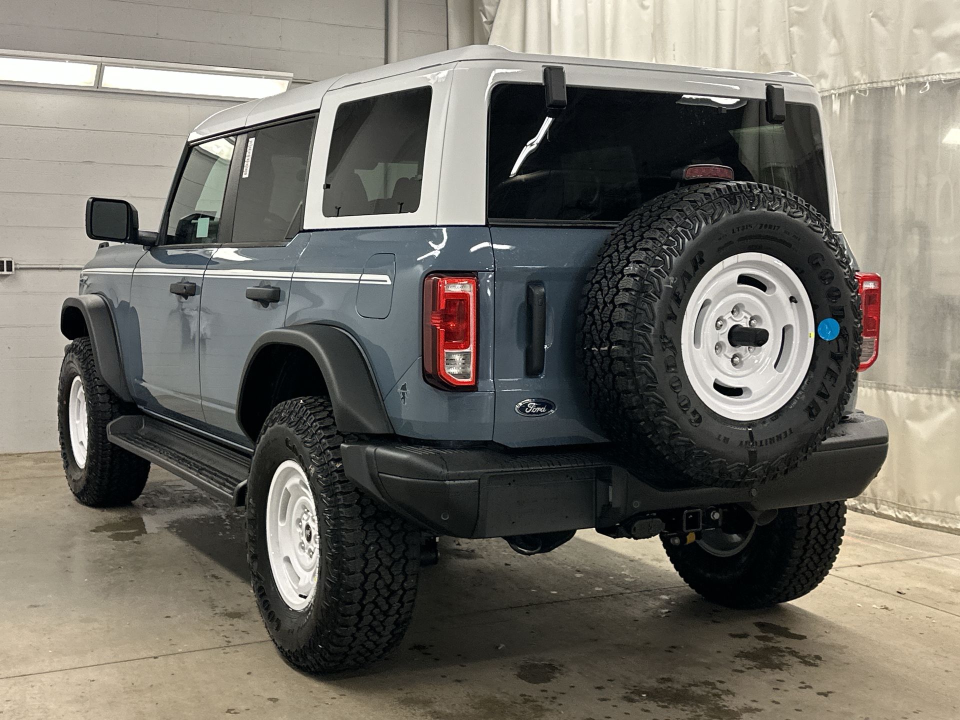 Thumbnail: 2025 Ford Bronco - 31