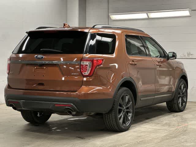 Thumbnail: 2017 Ford Explorer - 34