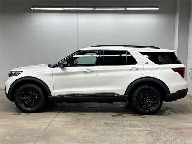 2022 Ford Explorer Timberline photo 2