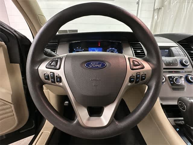2015 Ford Taurus SE 7