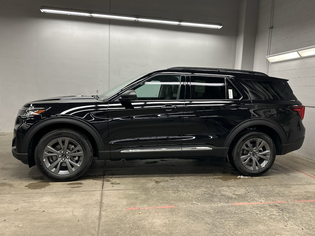 New 2025 Ford Explorer Active SUV