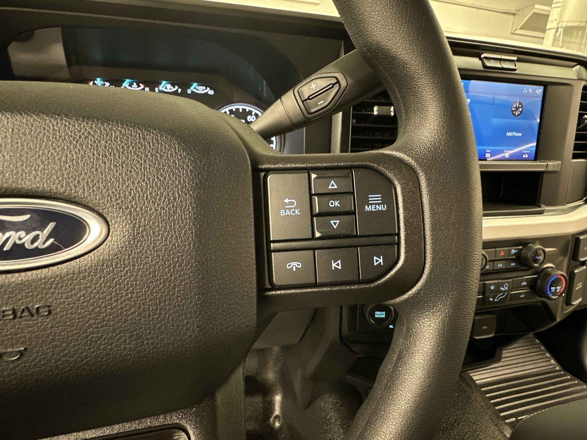 Thumbnail: 2026 Ford Econoline - 9