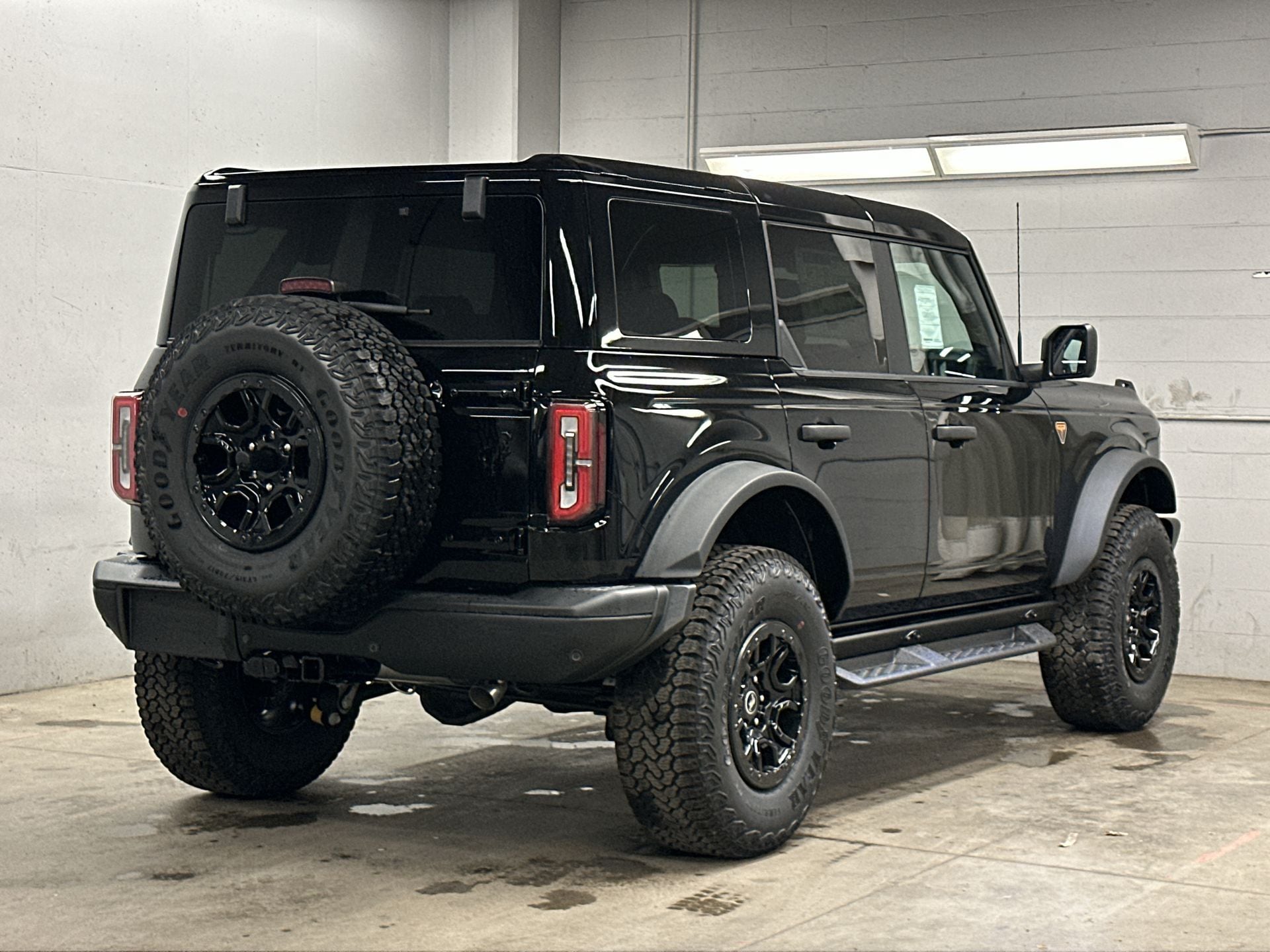 Thumbnail: 2026 Ford Bronco - 32