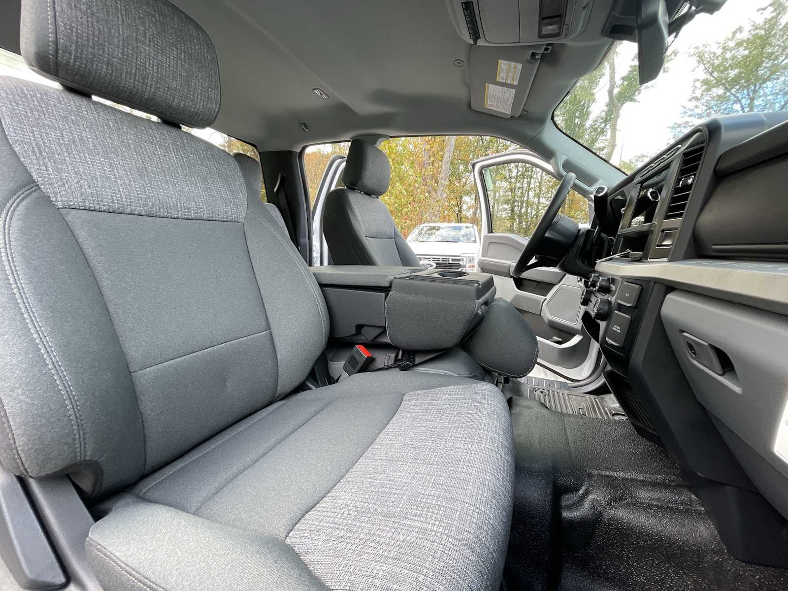 Thumbnail: 2024 Ford Econoline - 20