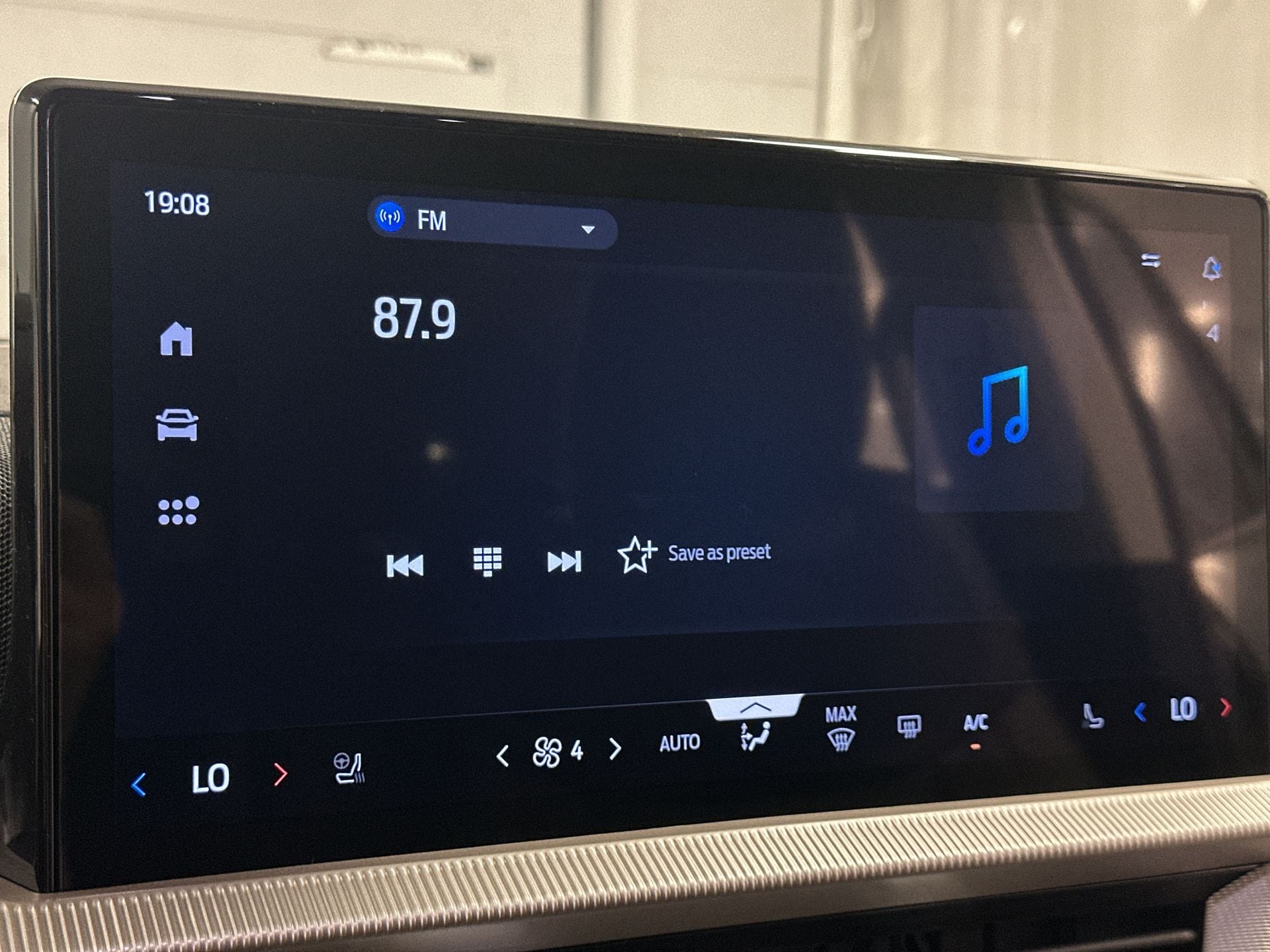 Thumbnail: 2025 Ford Explorer - 11