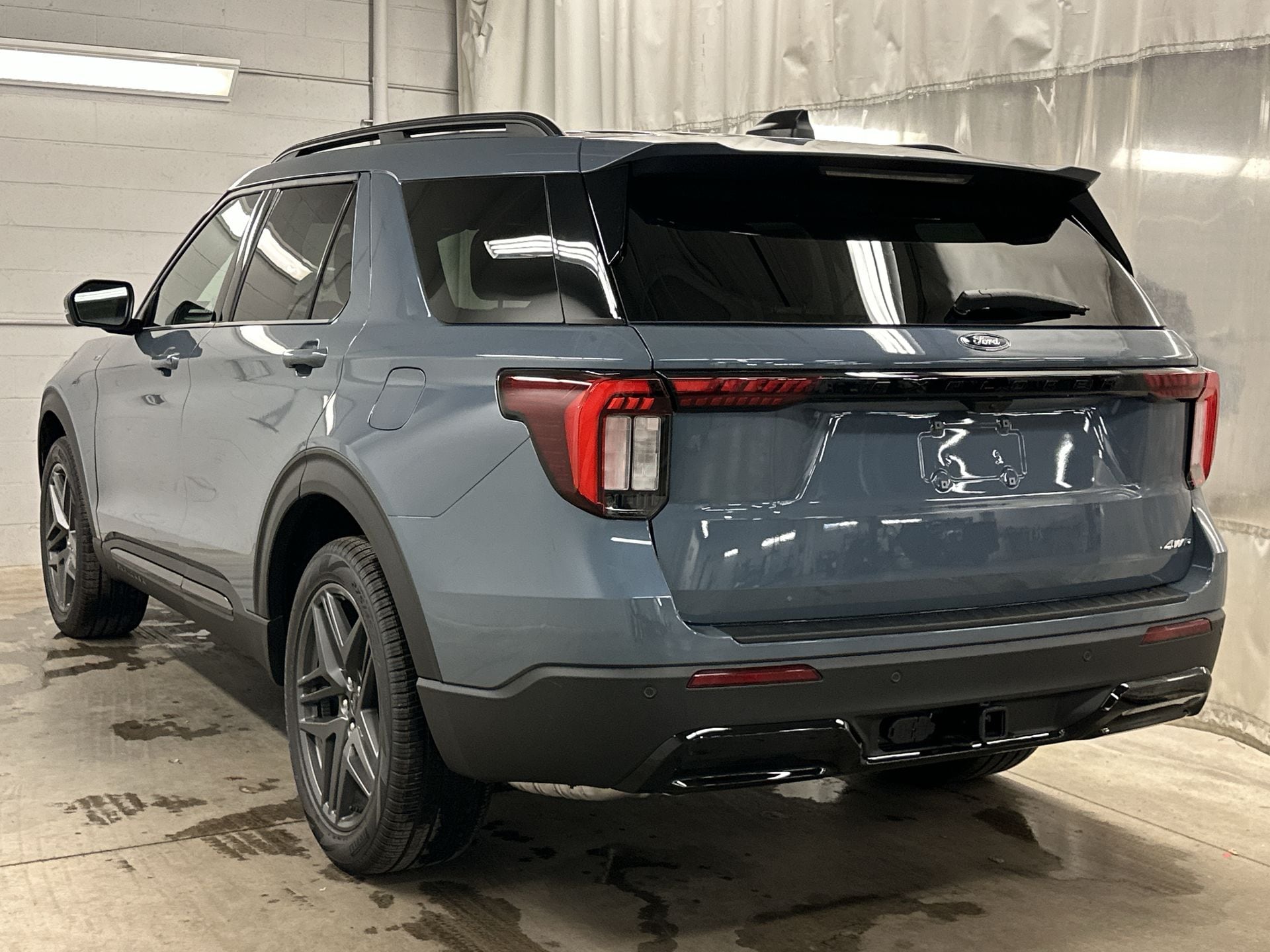 Thumbnail: 2025 Ford Explorer - 35