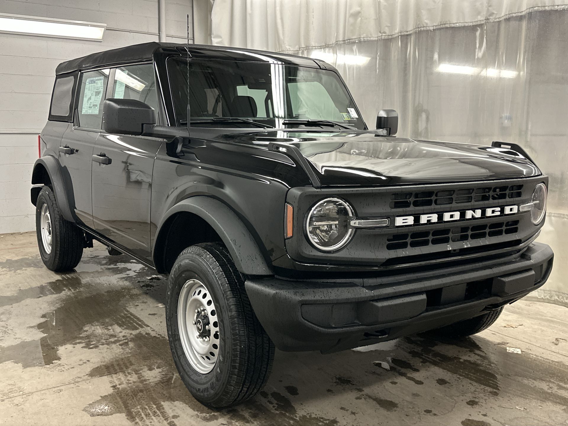 Thumbnail: 2025 Ford Bronco - 28