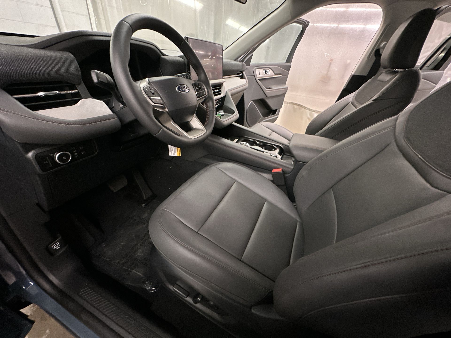 Thumbnail: 2025 Ford Explorer - 17