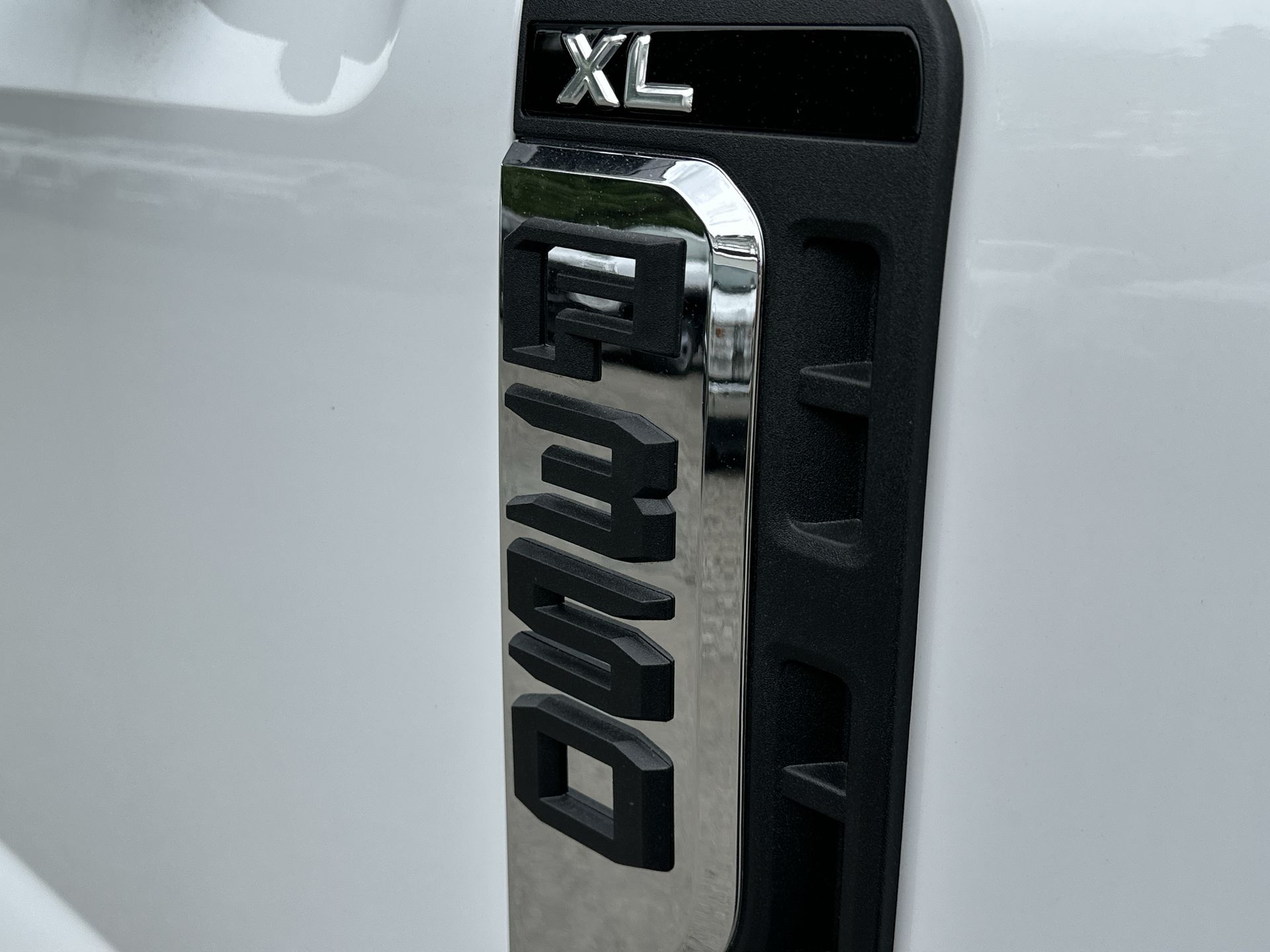 Thumbnail: 2025 Ford Econoline - 22