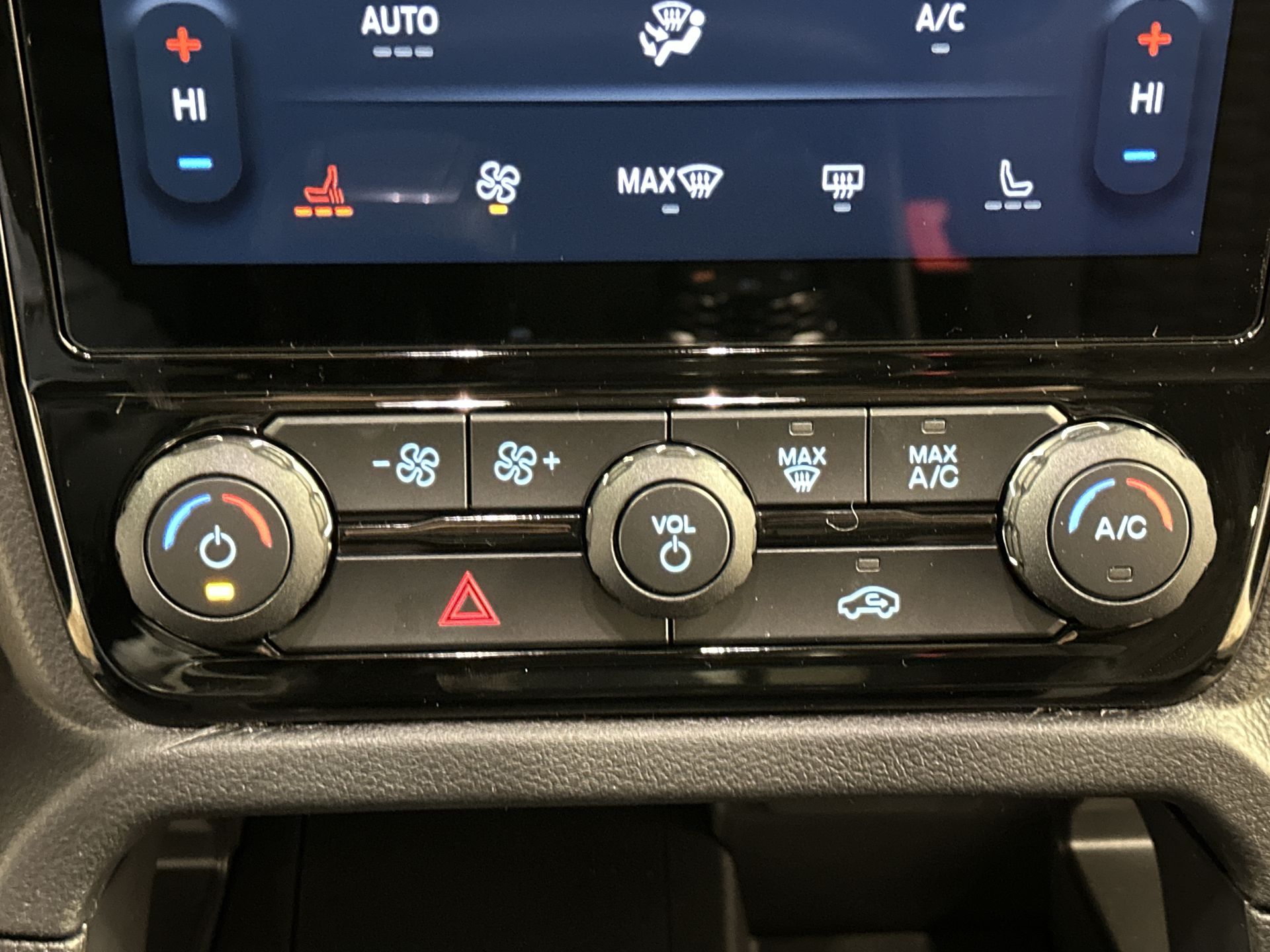 Thumbnail: 2025 Ford Ranger - 15