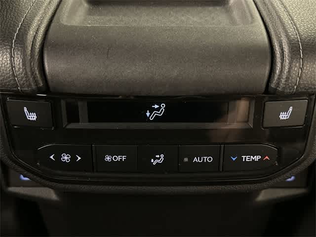 Thumbnail: 2024 Toyota Grand Highlander - 19