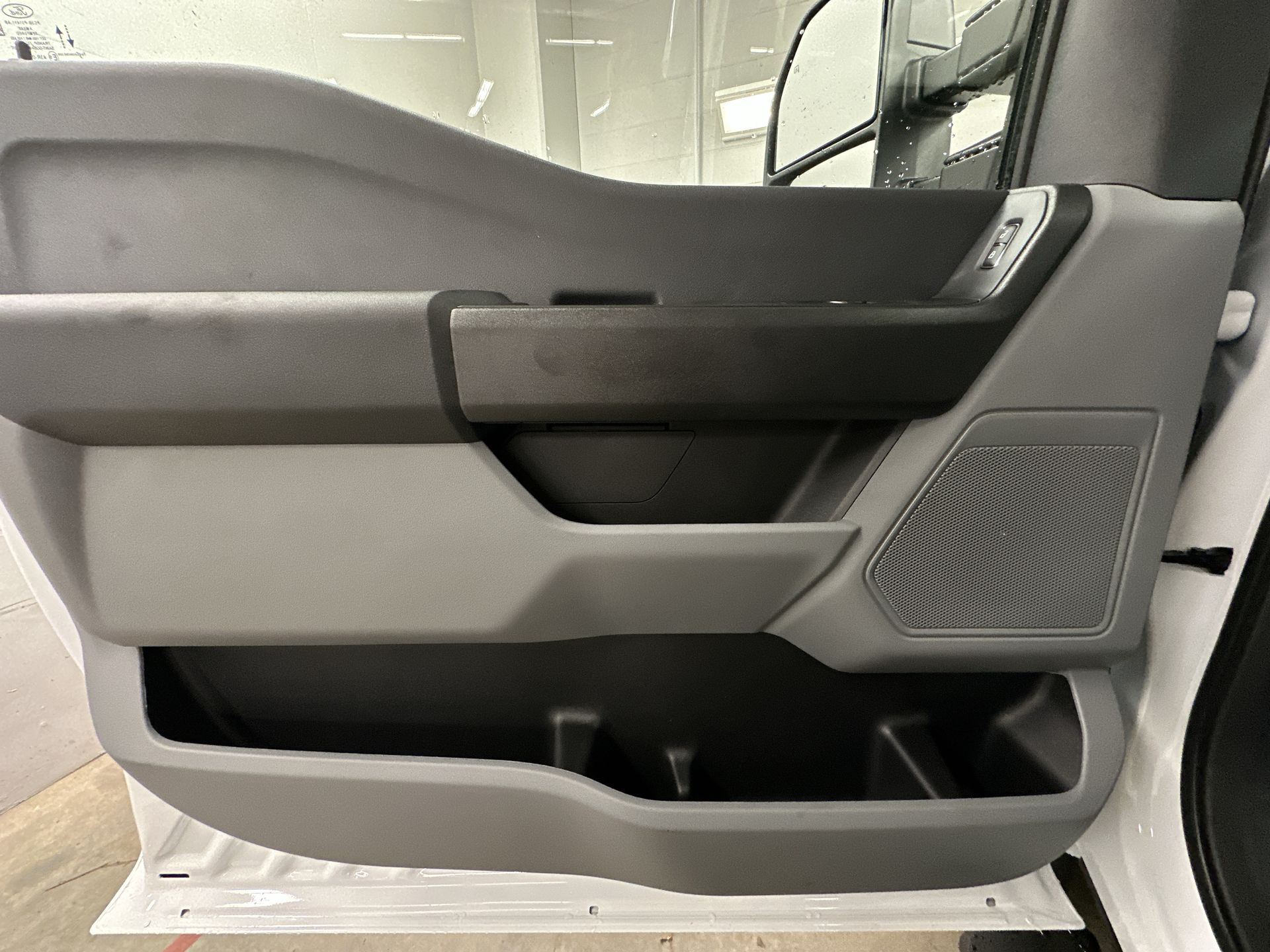 Thumbnail: 2026 Ford Econoline - 15