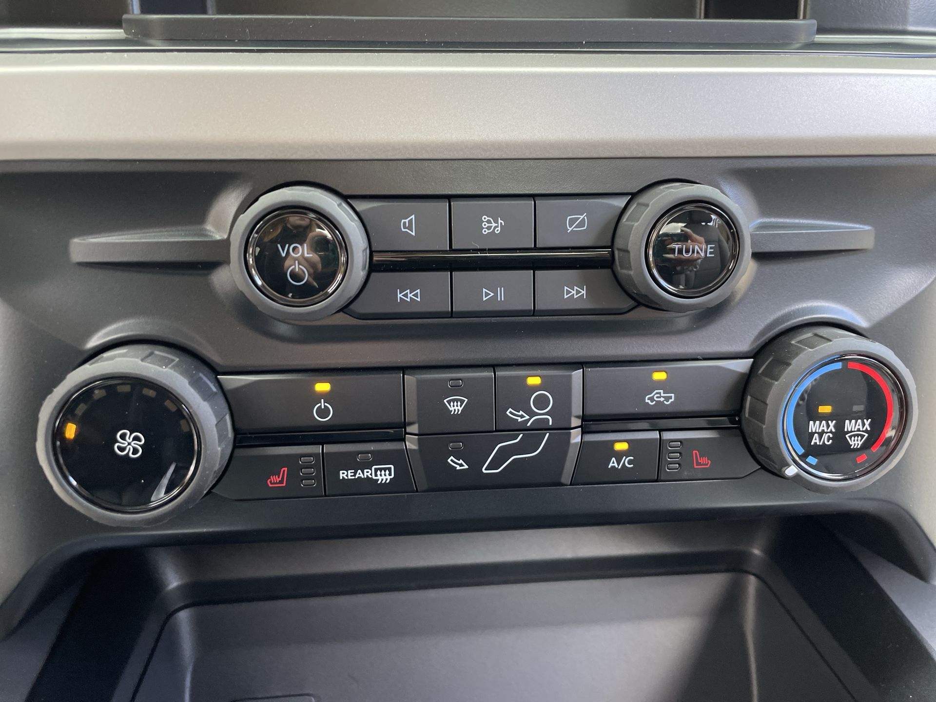 2024 Ford Econoline E-550 12