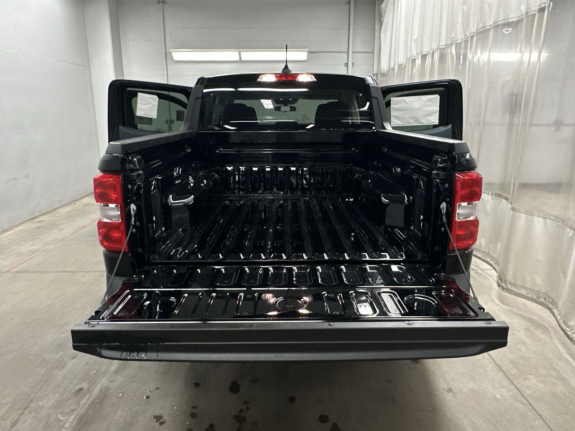 Thumbnail: 2025 Ford Maverick - 23