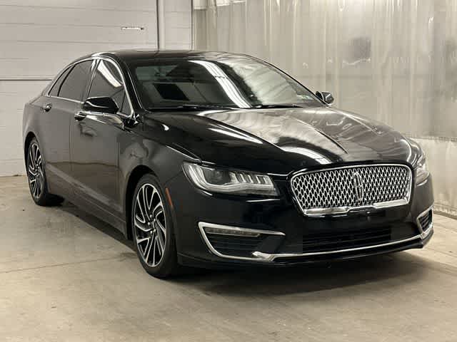 Thumbnail: 2020 Lincoln MKZ - 32