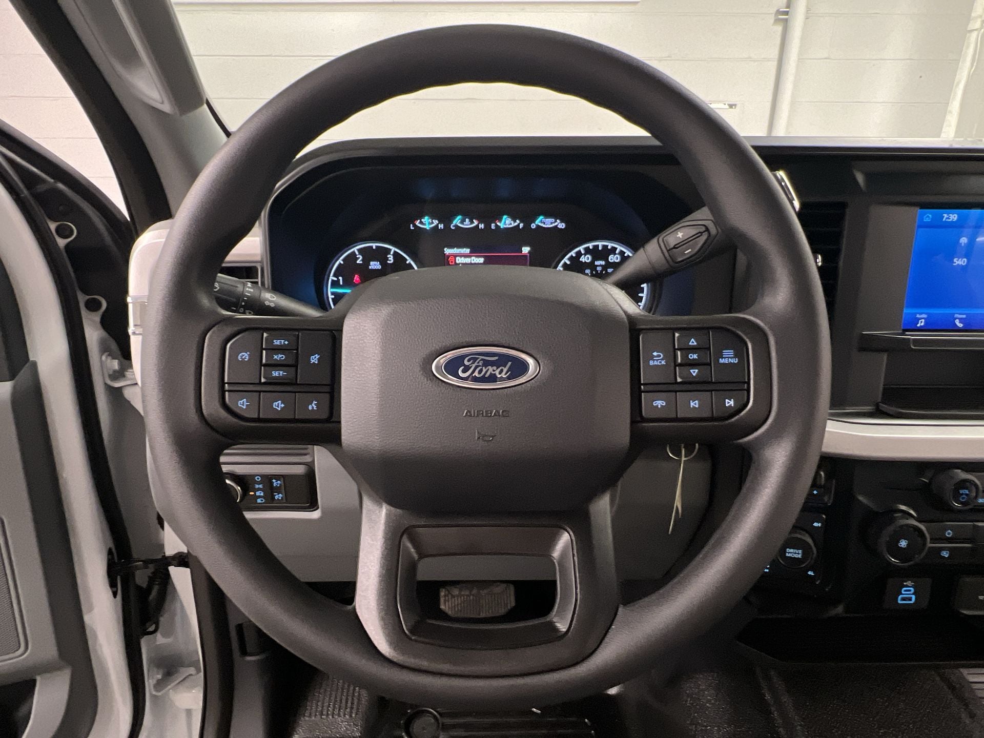 Thumbnail: 2025 Ford Econoline - 7