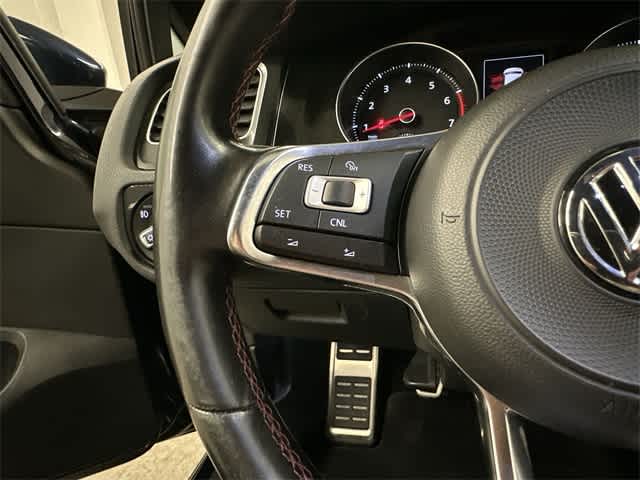 Thumbnail: 2017 Volkswagen Golf - 8