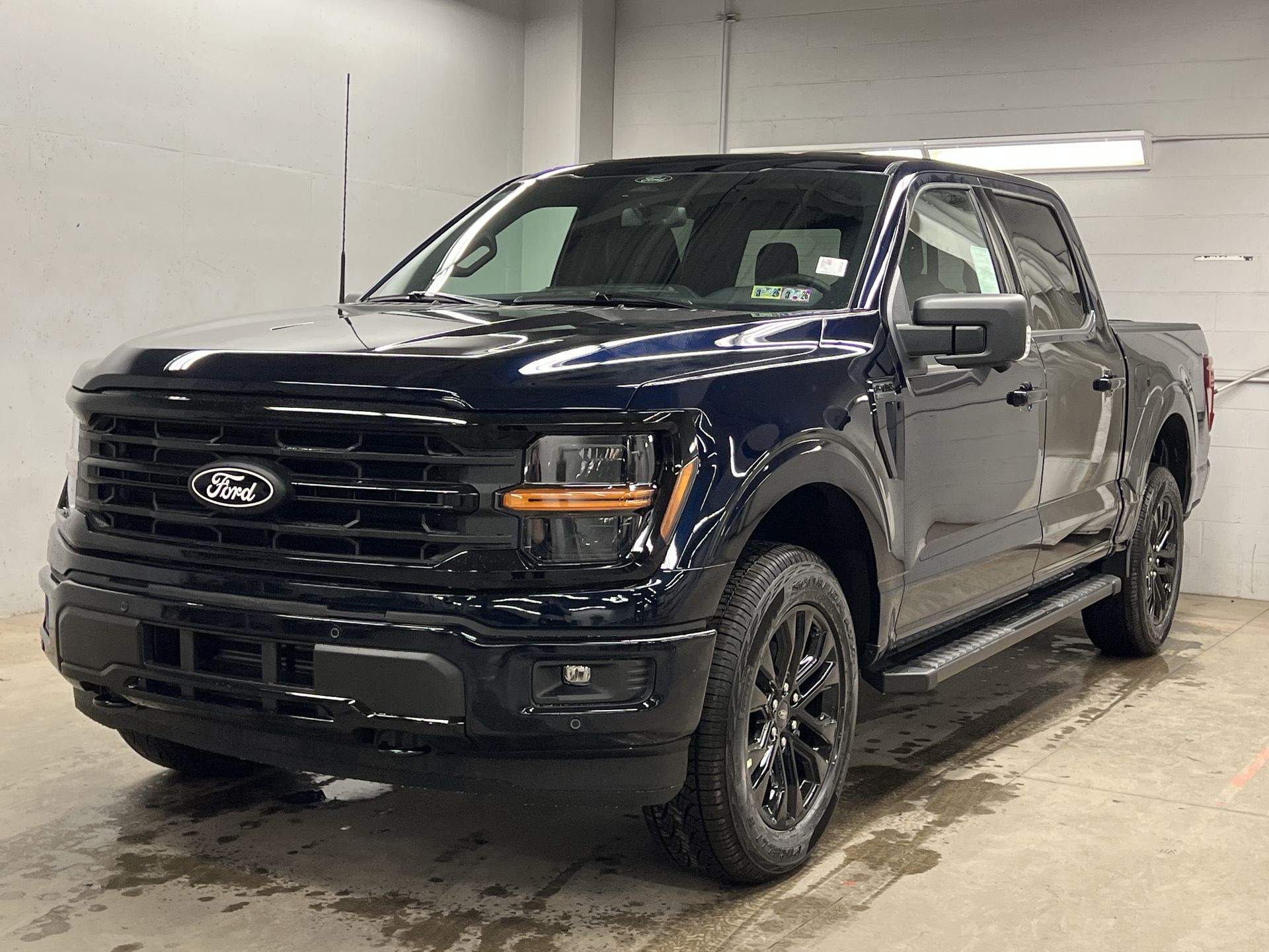 2025 Ford F-150 XLT -
                  Zelienople, PA