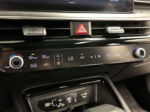 Thumbnail: 2025 Kia K5 - 16