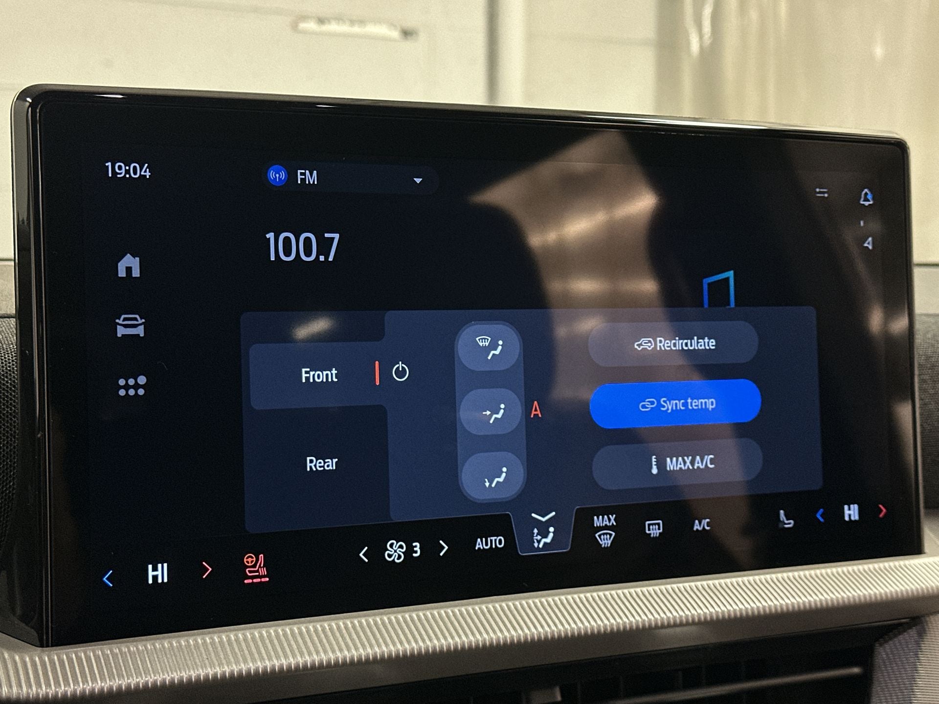 Thumbnail: 2026 Ford Explorer - 15