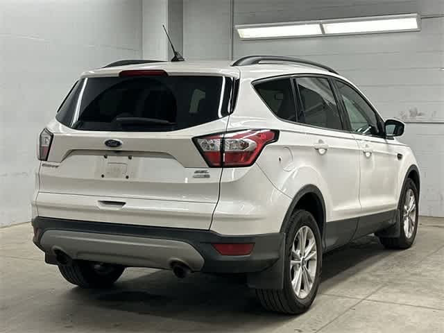 Thumbnail: 2018 Ford Escape - 22