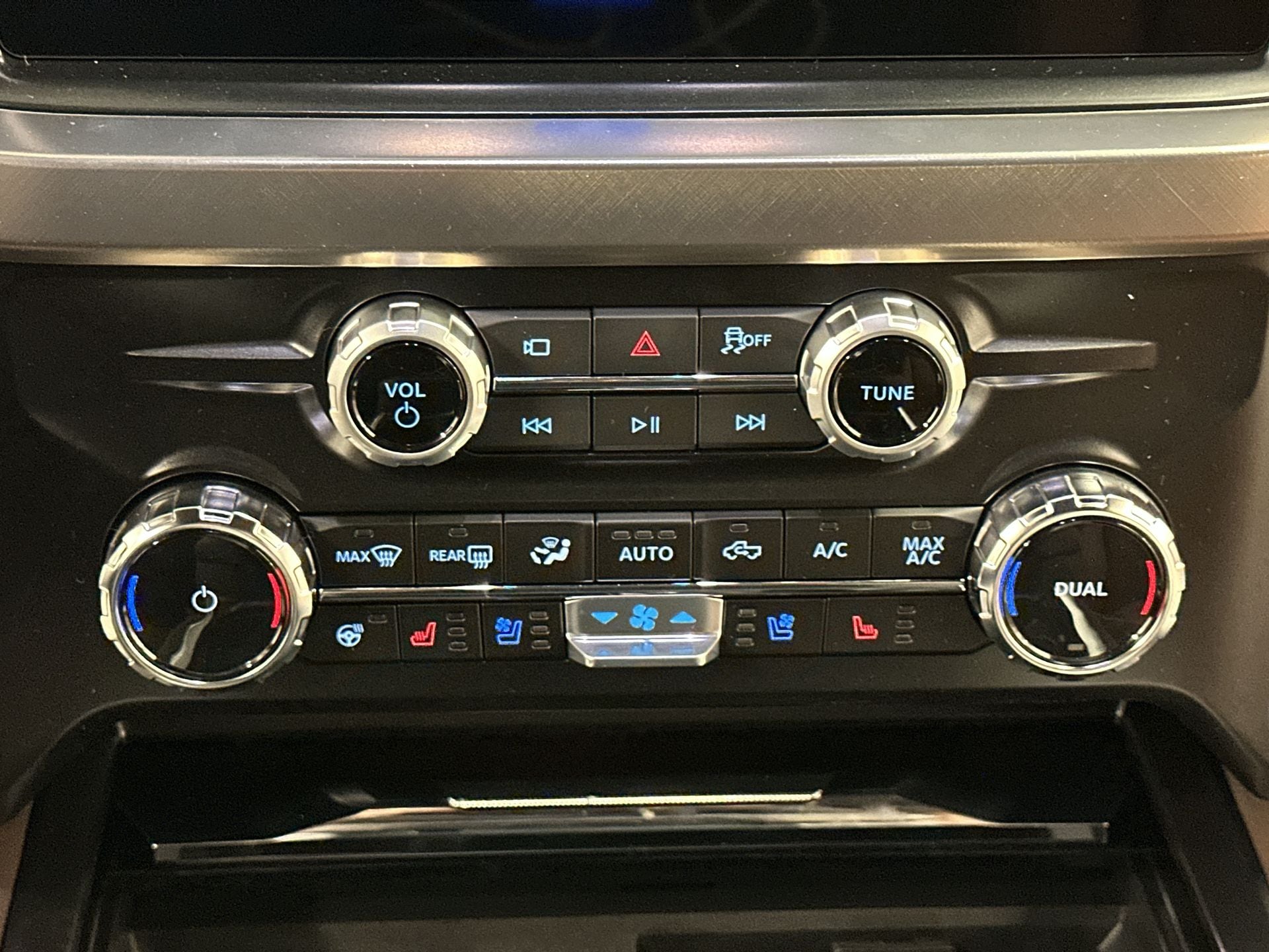 Thumbnail: 2026 Ford Econoline - 16