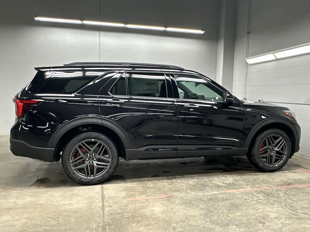 New 2025 Ford Explorer ST-Line SUV
