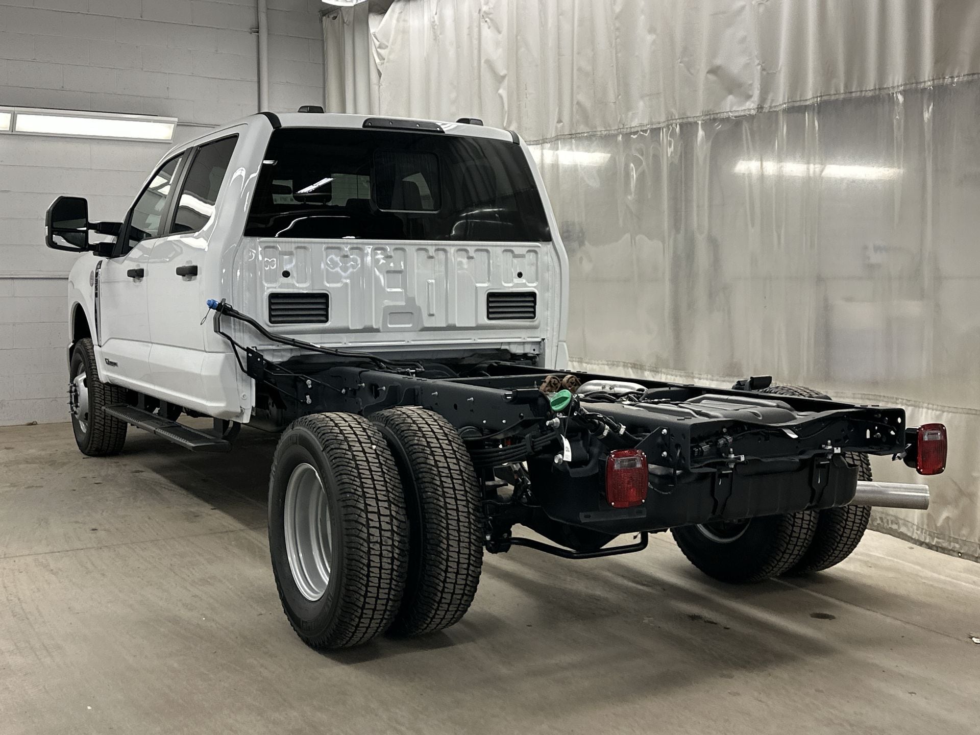 Thumbnail: 2026 Ford Econoline - 26