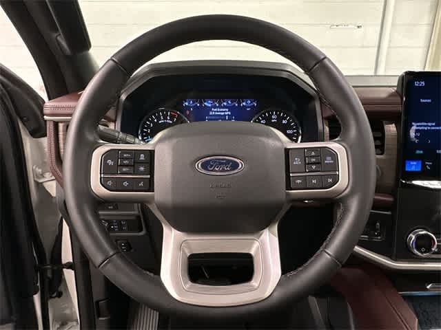 Thumbnail: 2022 Ford Expedition - 8