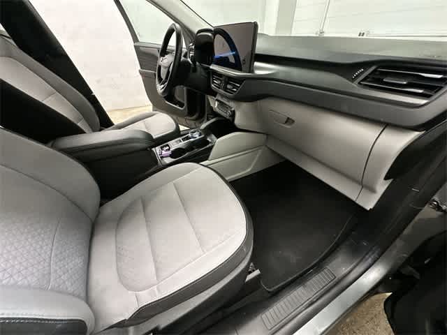 Thumbnail: 2025 Ford Escape - 21