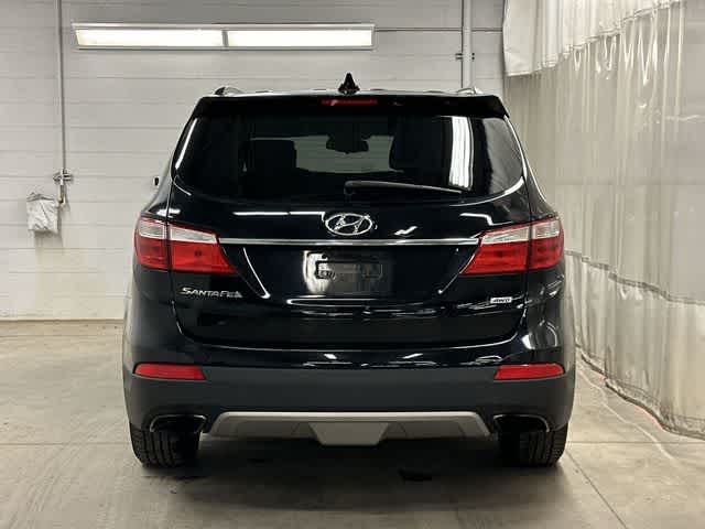 Thumbnail: 2016 Hyundai Santa Fe - 4