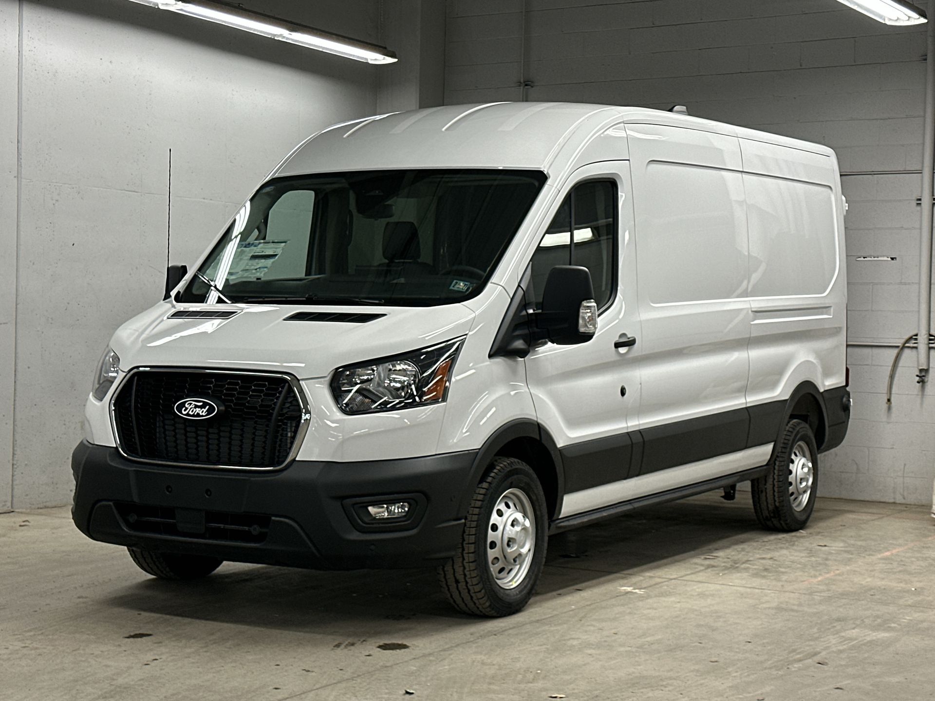 Thumbnail: 2026 Ford Transit Series - 1